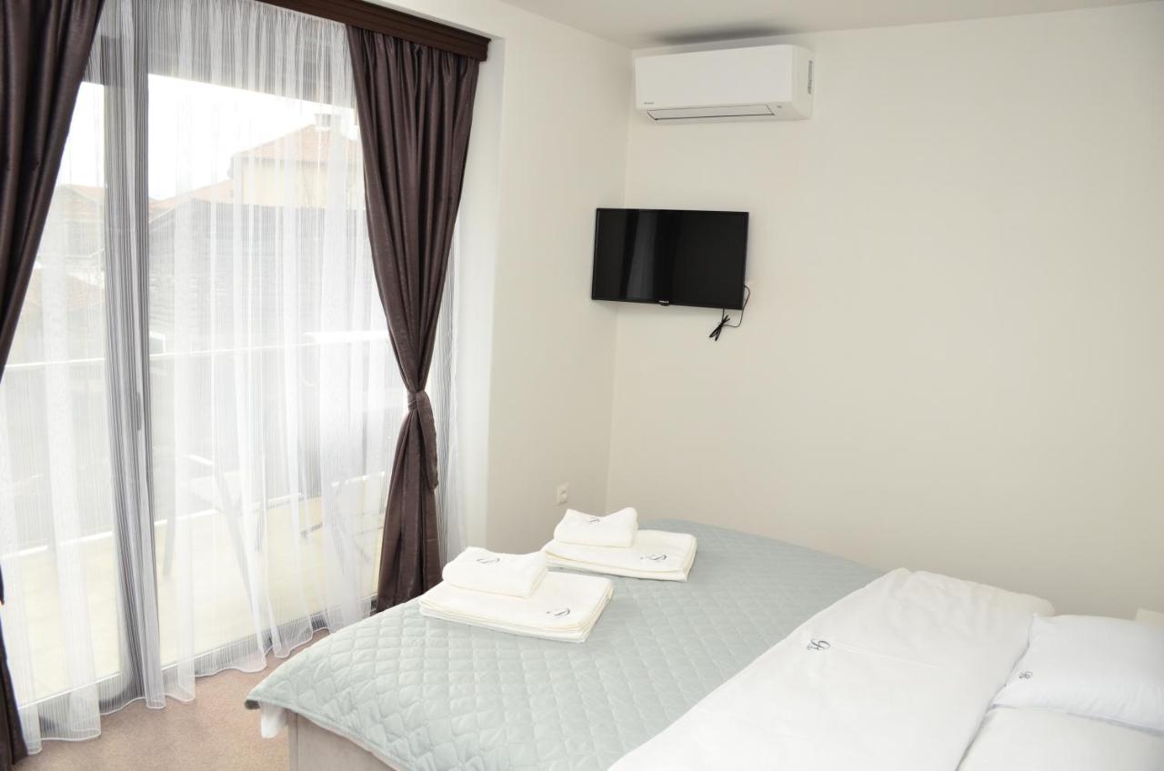 Boris House Hotel ออร์คนายโนโว่ ภายนอก รูปภาพ